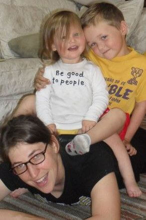 Miles Roosevelt Bialik Stone with his mom Mayim Bialik and brother Frederick Heschel Bialik Stone.